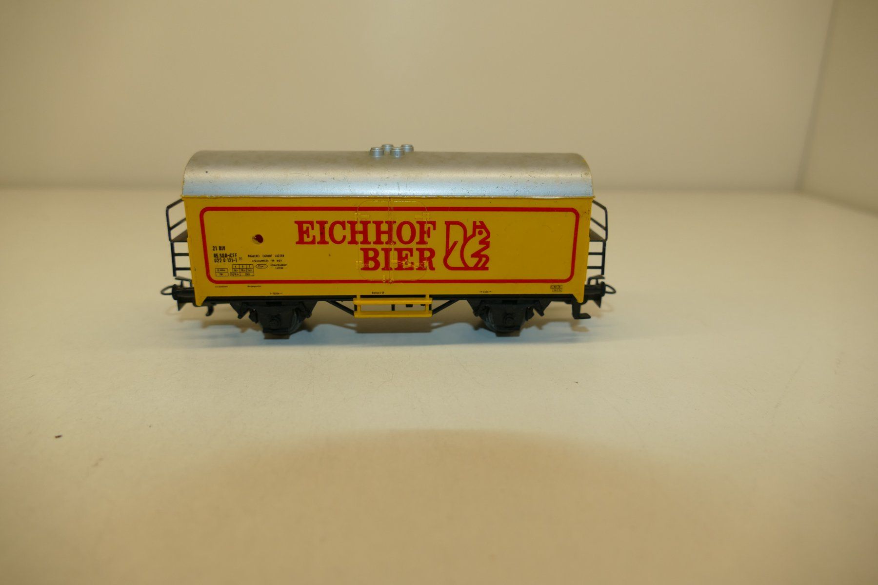 Märklin Modelleisenbahnen: Märklin H0: SBB Kühlwagen Eichhof Bier – Gebraucht aus Niederhasli von rail-duerst