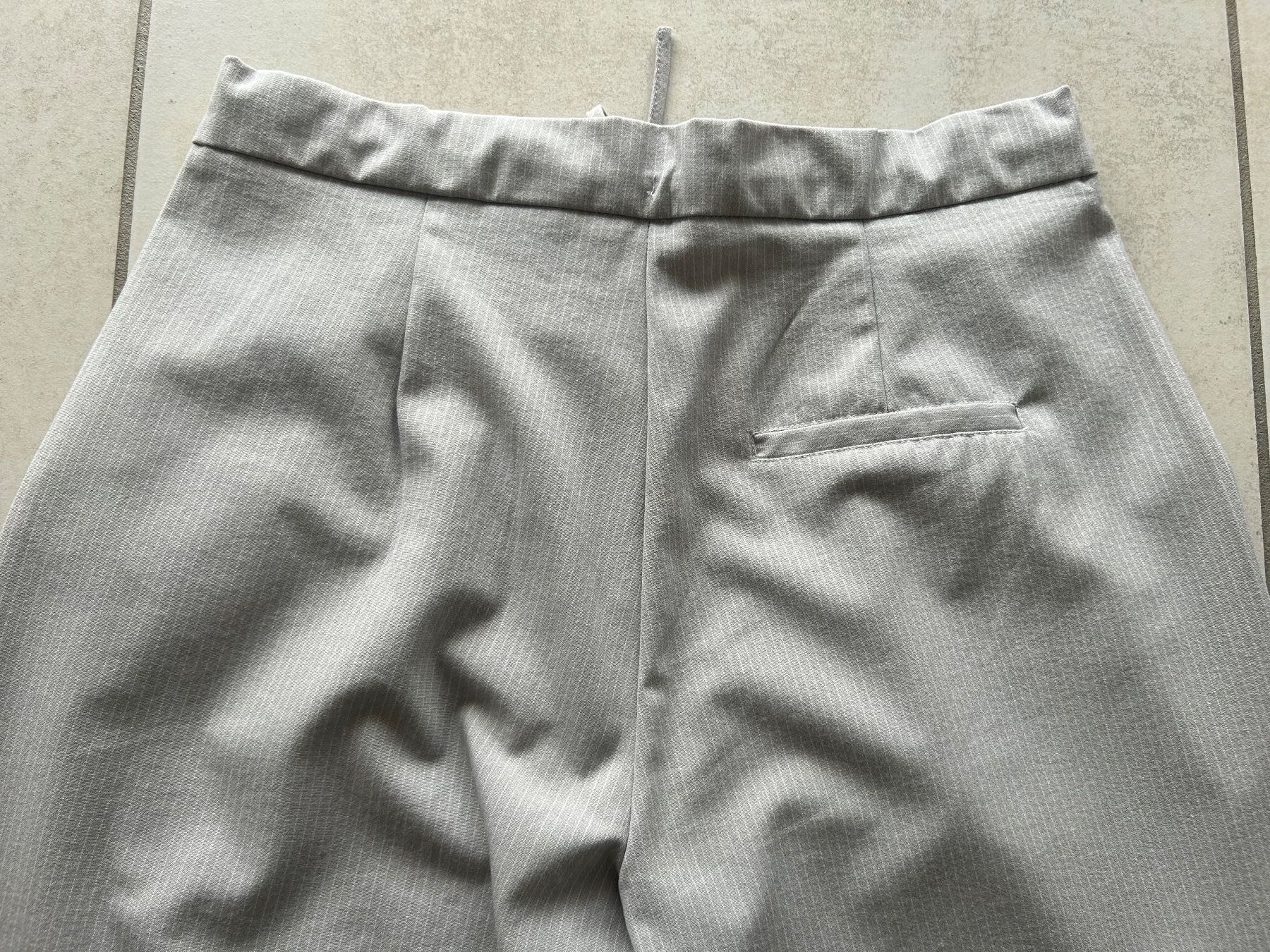 Pantaloni: Pantalon à pinces – Usato da Courrendlin venduto da loko2910 3