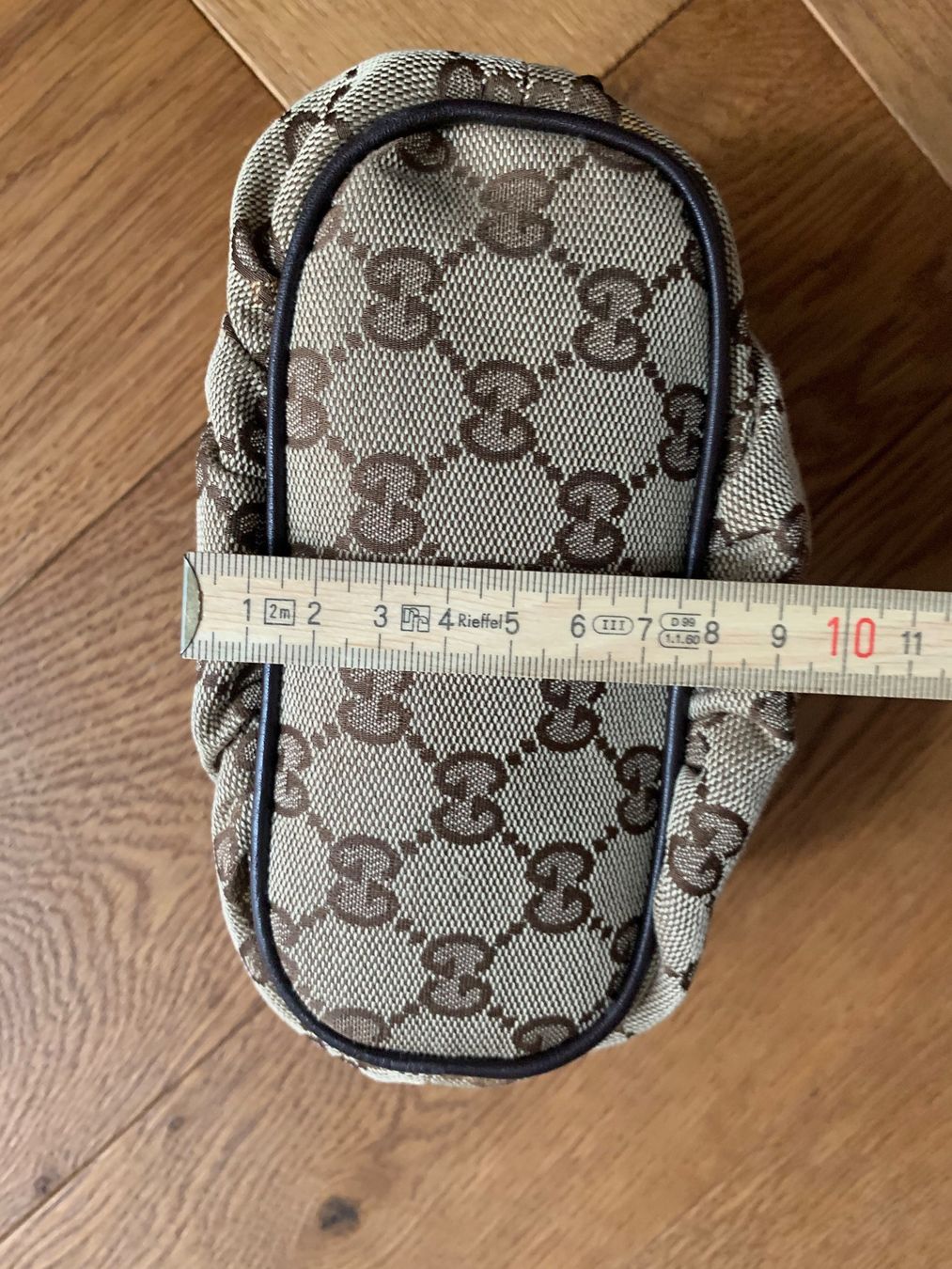 Gucci Custodie per cosmetici: GUCCI Kosmetiktasche / Kulturbeutel – Usato da Bern venduto da Mawe0205 6