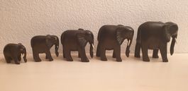 Eléphants en bois