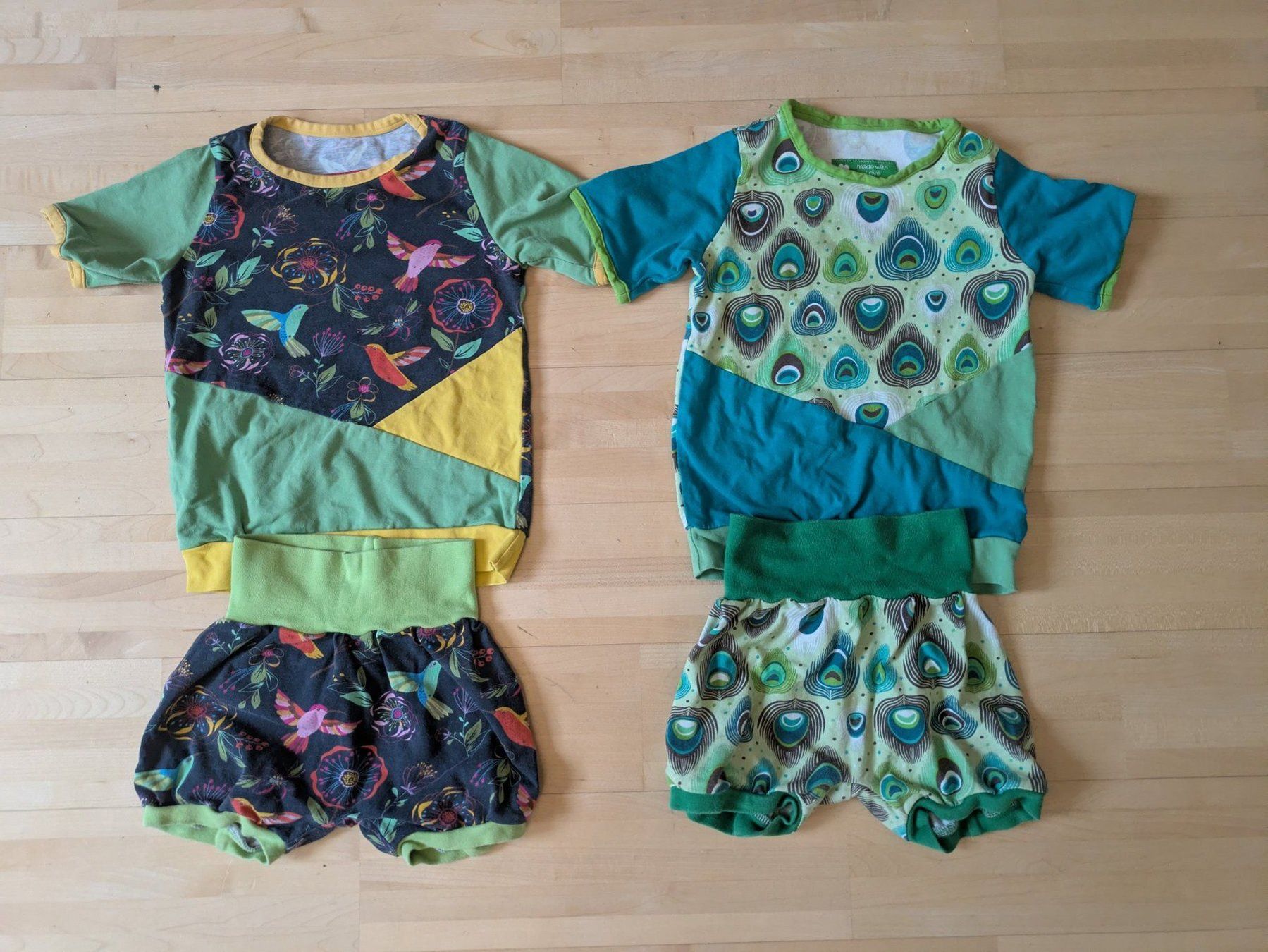 Kleiderpakete & -sets: 2x Kurze Hose mit Shirt Gr. 92 – Gebraucht aus Bern von macsandra