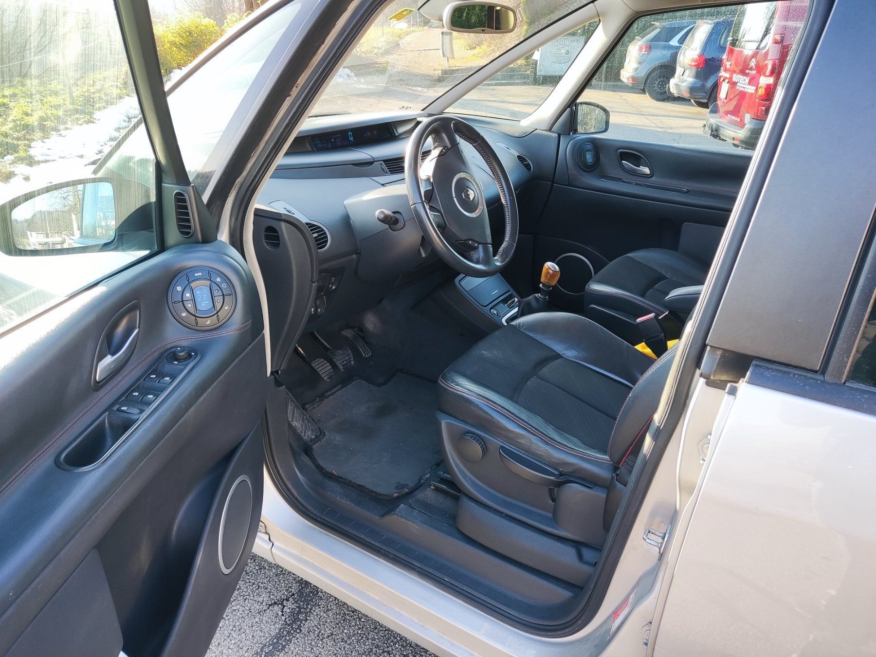 Renault Automobili: Renault Espace 2.0DCi 2008 – Usato da Biel/Bienne venduto da varon10 4