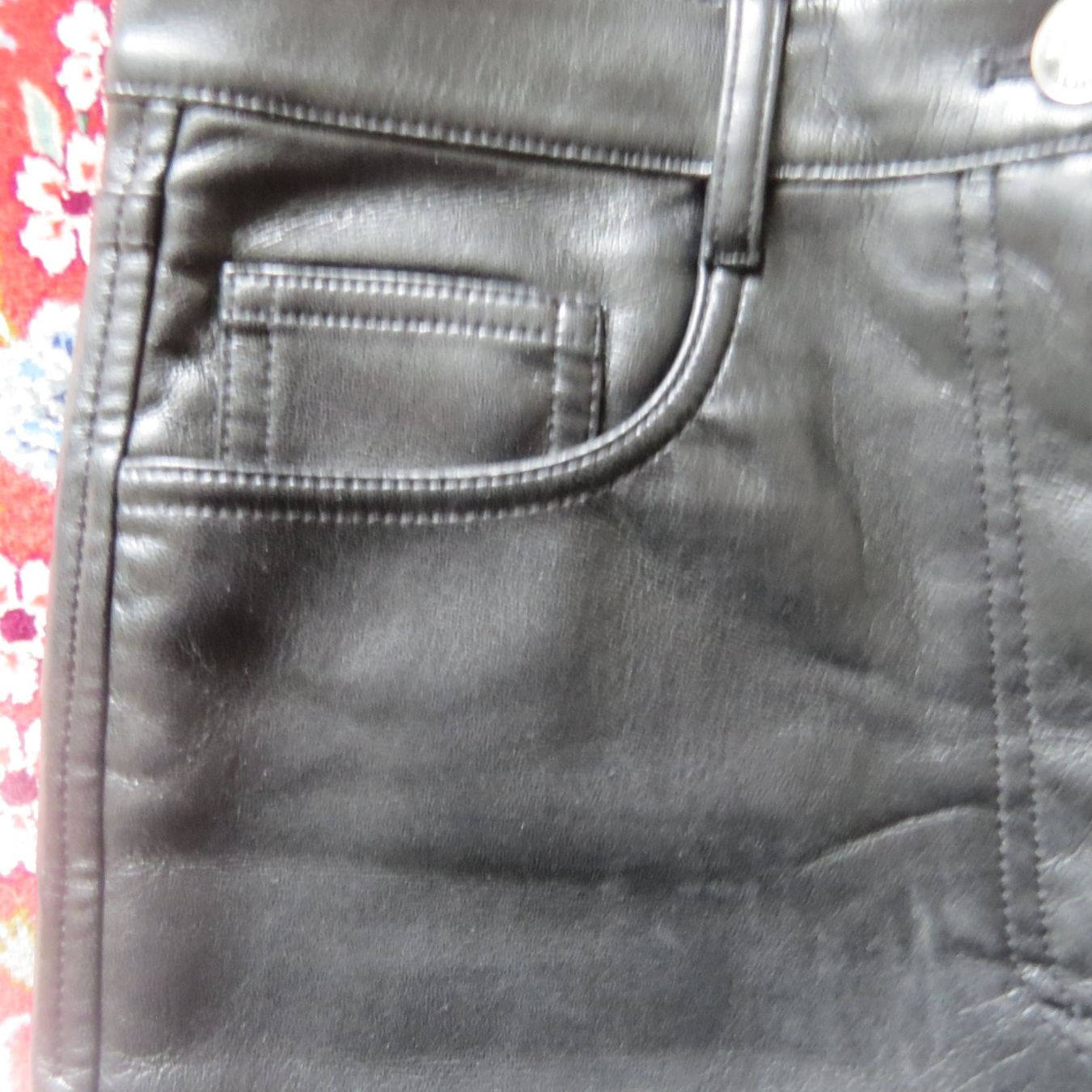 Pantaloni: Aritzia wilfred Lederhose Grösse 36 – Nuovo (secondo la descrizione) da Einsiedeln venduto da rotgypsy1969 1