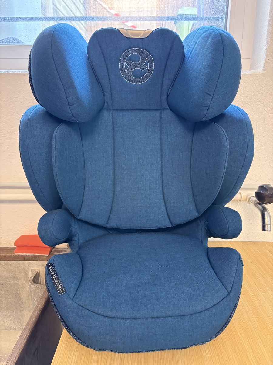Cybex Sièges auto: Cybex Solution Z i-Fix + – D'occasion à Schaffhausen par ClaudiaDiamond
