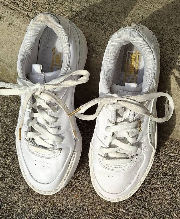 Scarpe da donna: Sneaker Puma Gr.37 1/2 (38) – Usato da Wettingen venduto da mara1234 1
