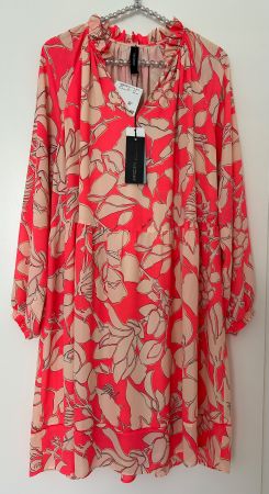 Marc Cain Kleid, Gr.2(passt bis Gr.42),bügelfrei,NEU(350CHF)