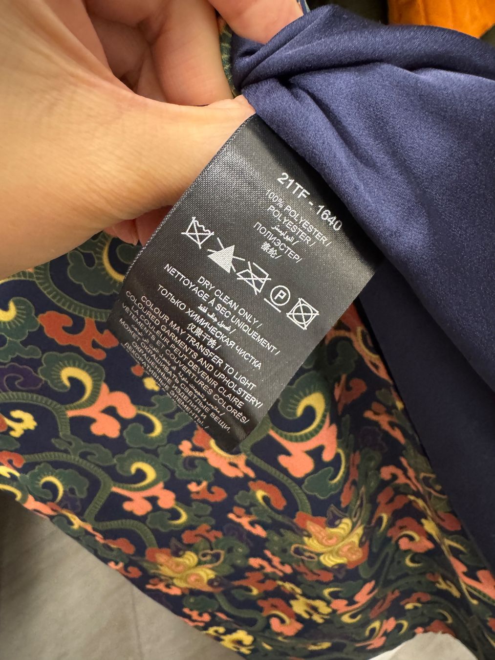 Kleider: THREE FLOOR Wunderschönes Besticktes Midi-Kleid – Neu (gemäss Beschreibung) aus Sarnen von catnini 4