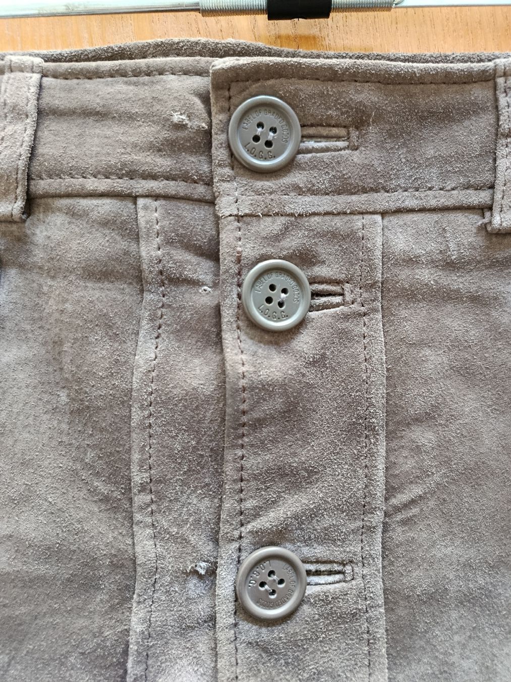 H&M Gonne: Cooler Lederrock sandfarben Gr. 40 – Usato da Basel venduto da Clay66 2