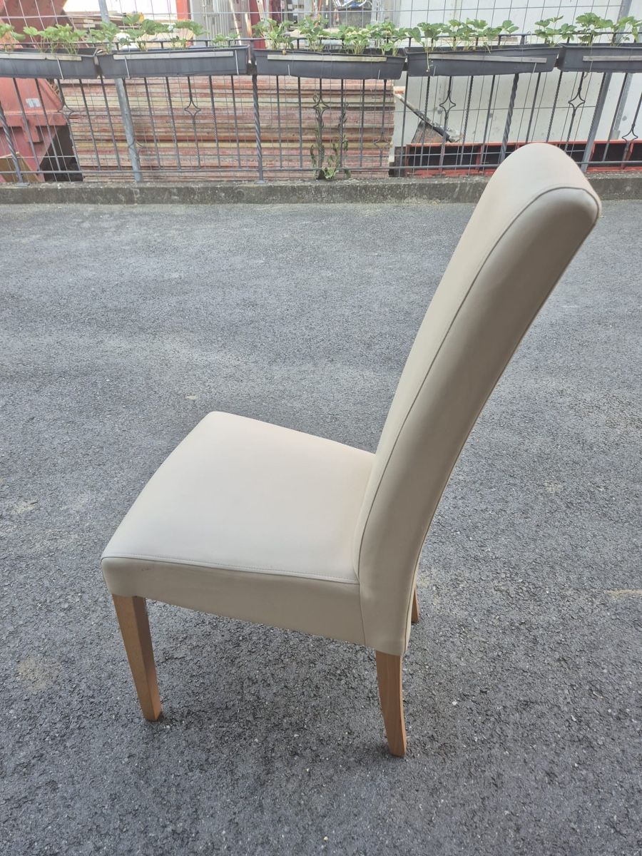 Conforama Stühle: Komfortable Stühle 5 Stück – Gebraucht aus St. Gallen von sof_9r5q 8