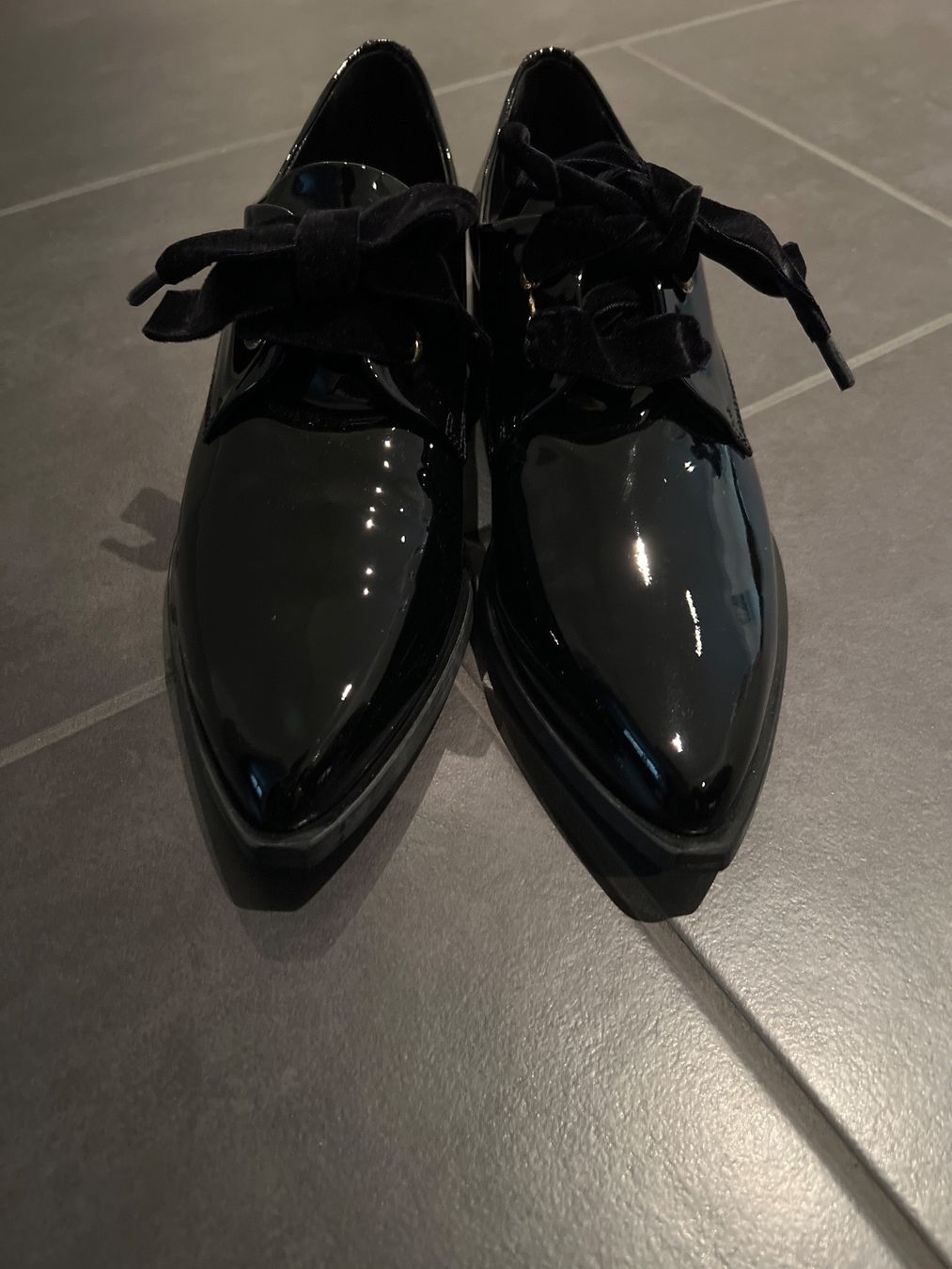 Marc Cain Scarpe da donna: Marc Cain Halbschuh Lackleder – Nuovo (secondo la descrizione) da Wittinsburg venduto da redrose296