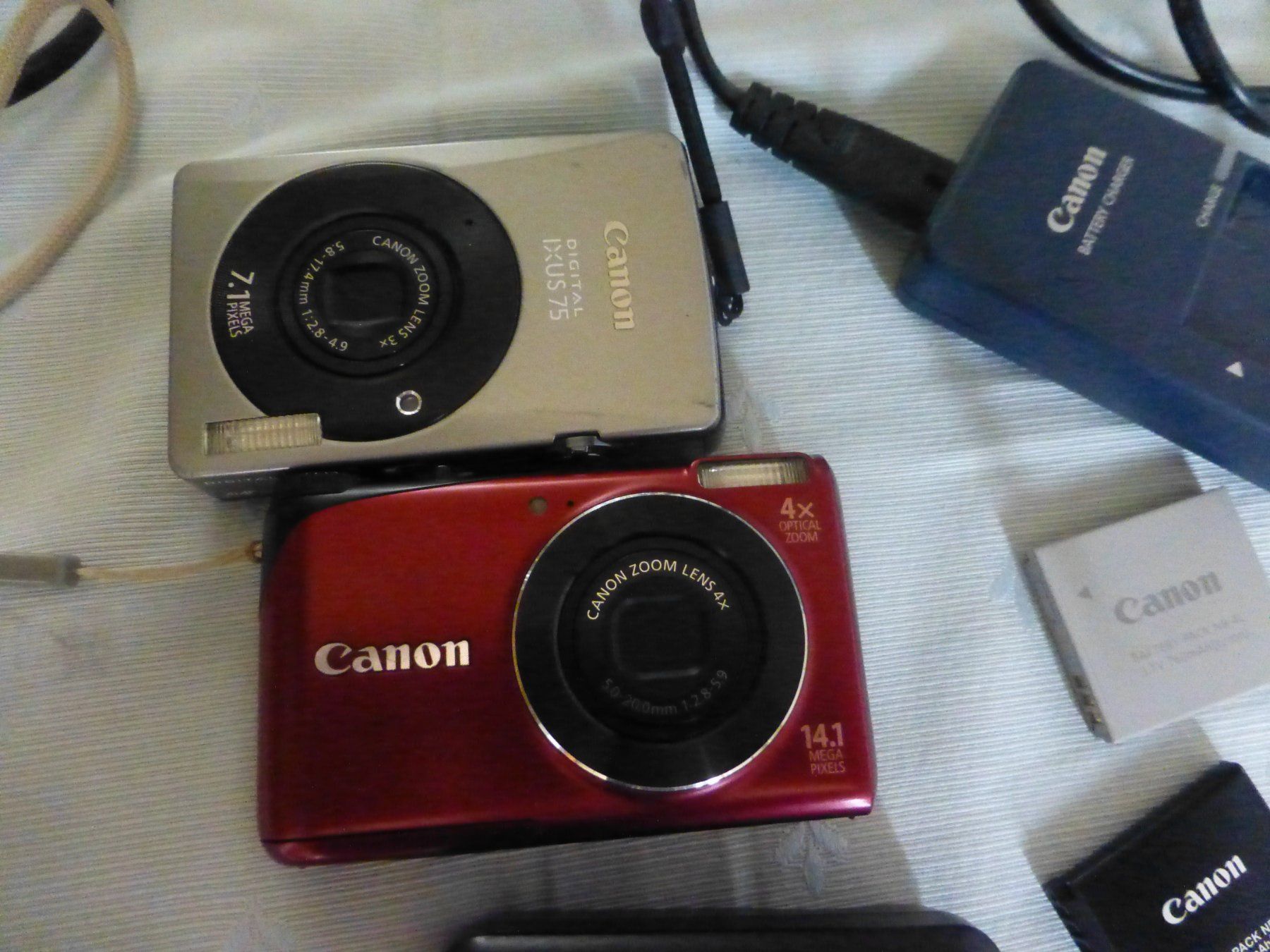 Canon Fotocamera: zwei Digitalkameras von Canon – Usato da Würenlingen venduto da drago56 2