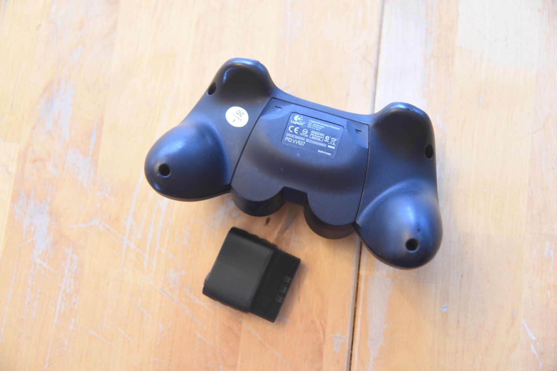 Logitech Controller: Logitech VV 627 Wireless Controller PS2 – Usato da Frenkendorf venduto da gelbeZinnie 1