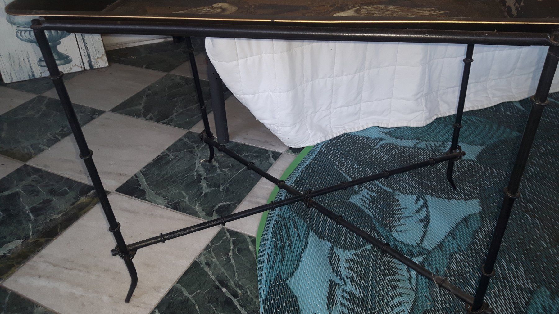 Tavoli: Tabletttisch aus Metall – Usato da Wohlen AG venduto da homecollectivech 1