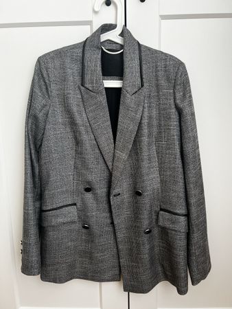 Blazer Guess élégant et moderne, taille 38-40 - Parfait état