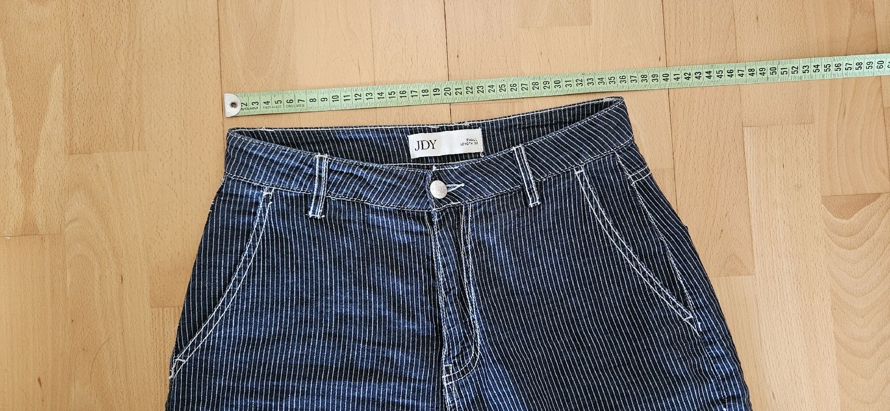 Jeans: JDY Hose gestreift dunkelblau – Usato da Rombach venduto da ThriftBetter 1