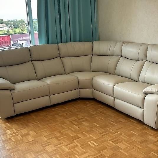 Sofas: Canapé dangle en cuir véritable 2 relax électriques – Gebraucht aus Meyrin von Delgrosso 3