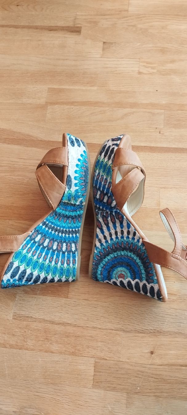 Scarpe da donna: Damen Sandalen von Cable 39 – Usato da Mörel venduto da MJoaoCosta 3