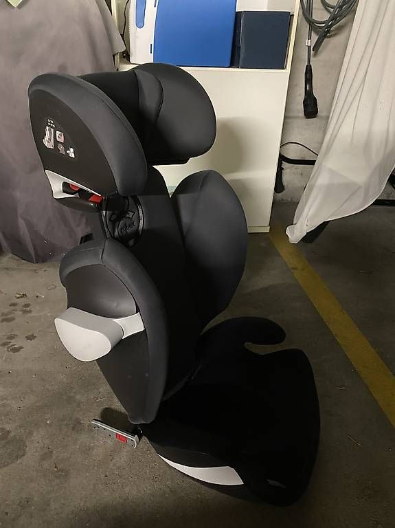 Auto-Kindersitze: Cybex M-Fix Pallas GOLD Kindersitz – Gebraucht aus Oberwil BL von Morrris