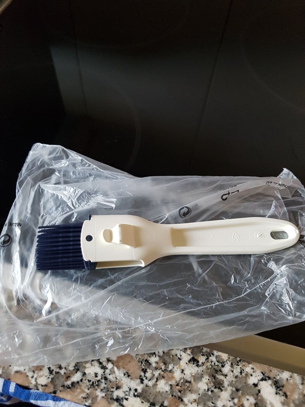 Tupperware Contenitori & Simili: Silikon Backpinsel – Nuovo e nell'imballaggio originale da Hasle b. Burgdorf venduto da buddle32