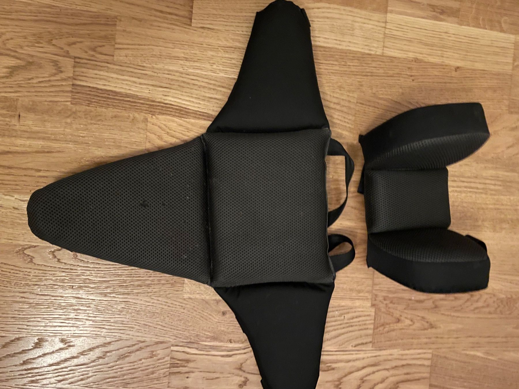 Thule Anhänger: Thule Chariot Hängematte & Baby Supporter – Gebraucht aus Muri b. Bern von t_9xkb 3
