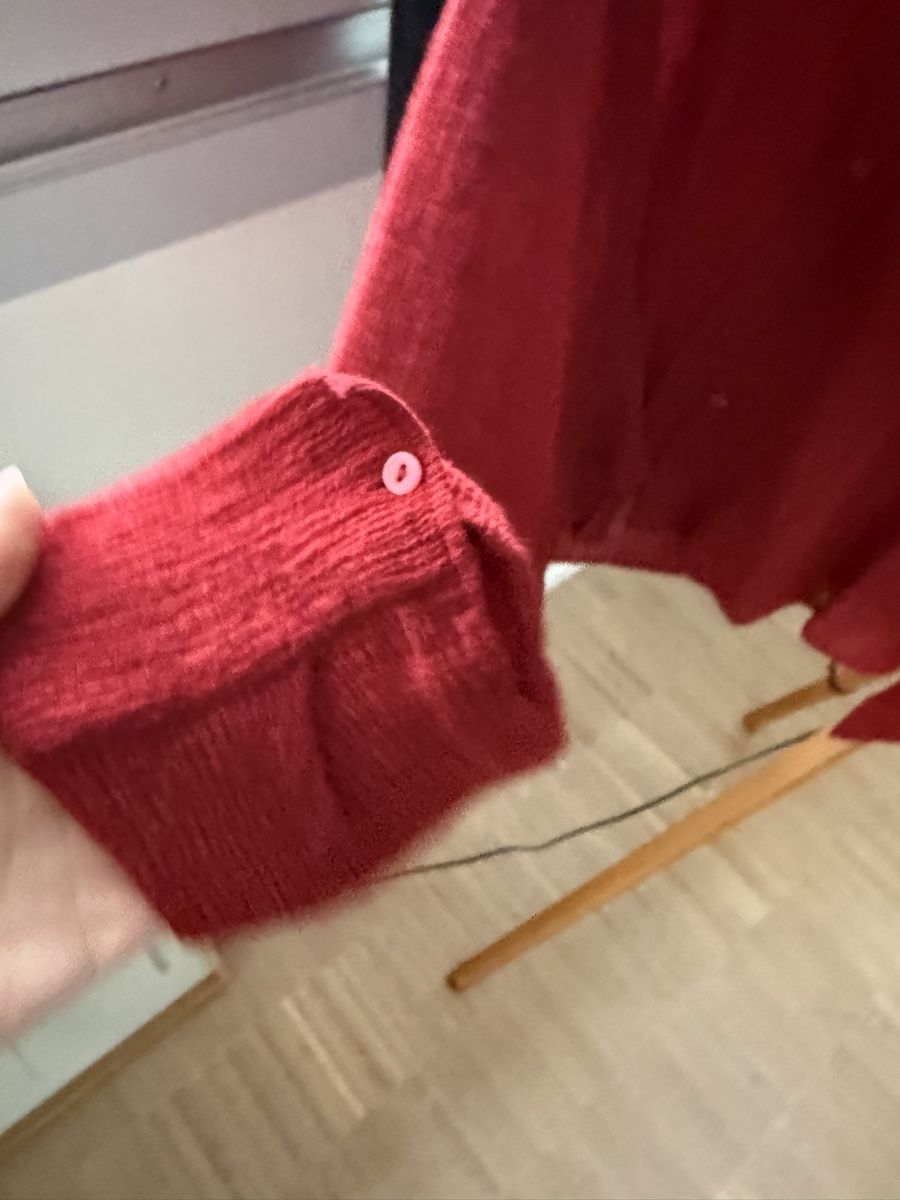 Massimo Dutti Blusen: Massimo Dutti Bluse rot Grösse S – Gebraucht aus zug von Inaar 3