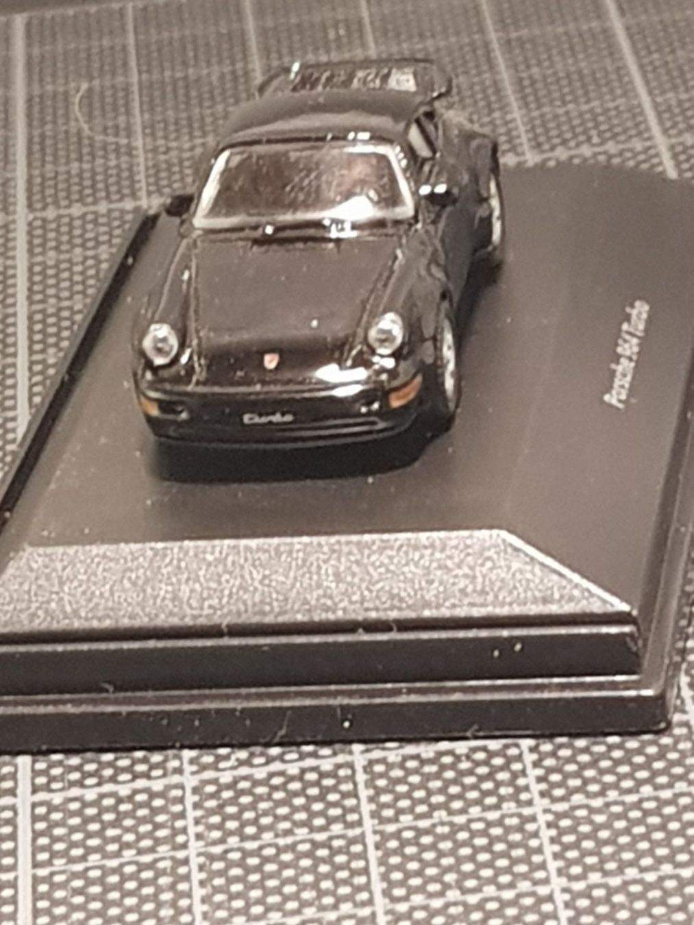 Porsche Modellini d'auto: Porsche 964 Turbo – Nuovo e nell'imballaggio originale da Chézard-St-Martin venduto da AlPat-Collections 2