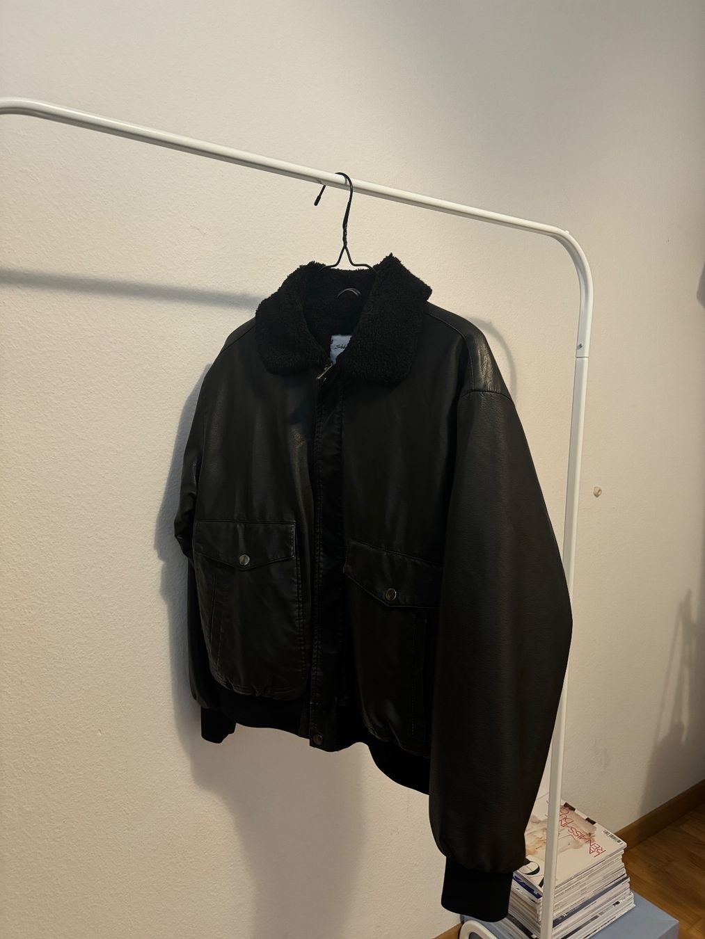 Vestes: Subdued Jacket – D'occasion à Zürich par catemiranda