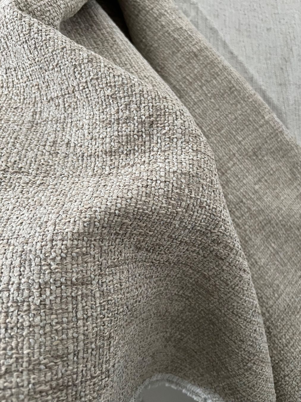 Tessuti: Minotti Textil 400 cm Grau Beige - Sofa Couch Divano Stuhl – Nuovo (secondo la descrizione) da Zürich venduto da b1897