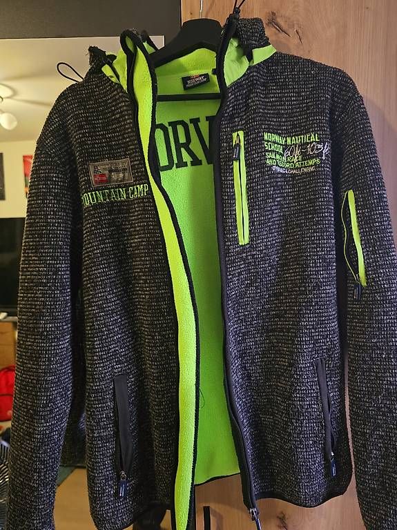 Jacken: Jacke – Gebraucht aus Ebikon von Mr.Busdriver