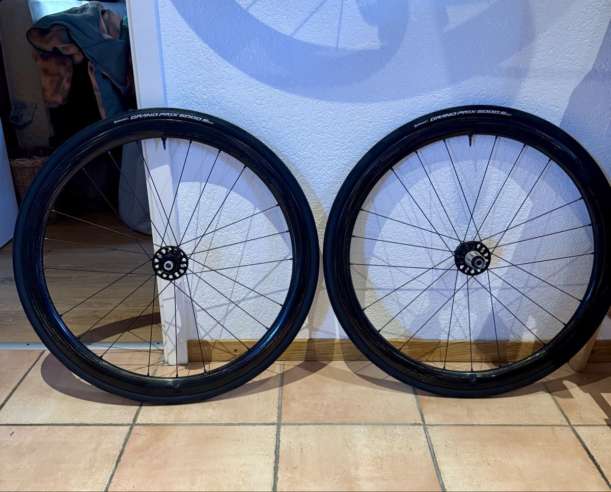 Fulcrum Pneumatici & Ruote complete: Fulcrum Speed 40 DB Carbon Wheelset – Usato da Leysin venduto da ron_m8cc 4