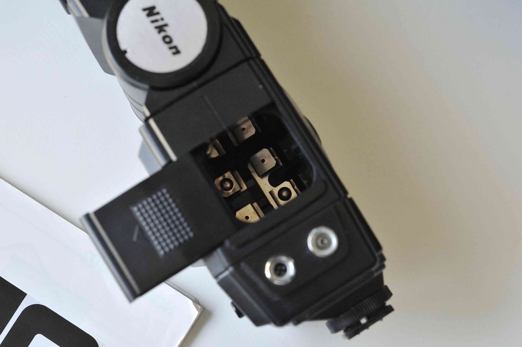 Nikon Flash: Nikon SB-16 Blitz (inkl. Weitwinkel Diffusor) – Usato da Schwerzenbach venduto da floridan 5