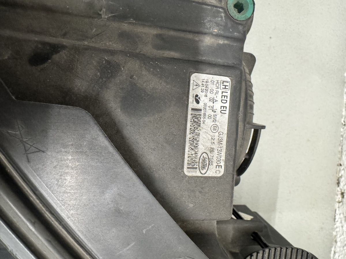 Land Rover Fari: Land Rover Evoque Bi-Xenon Scheinwerfer Links – Usato da Meilen venduto da SimoKutlin46 2