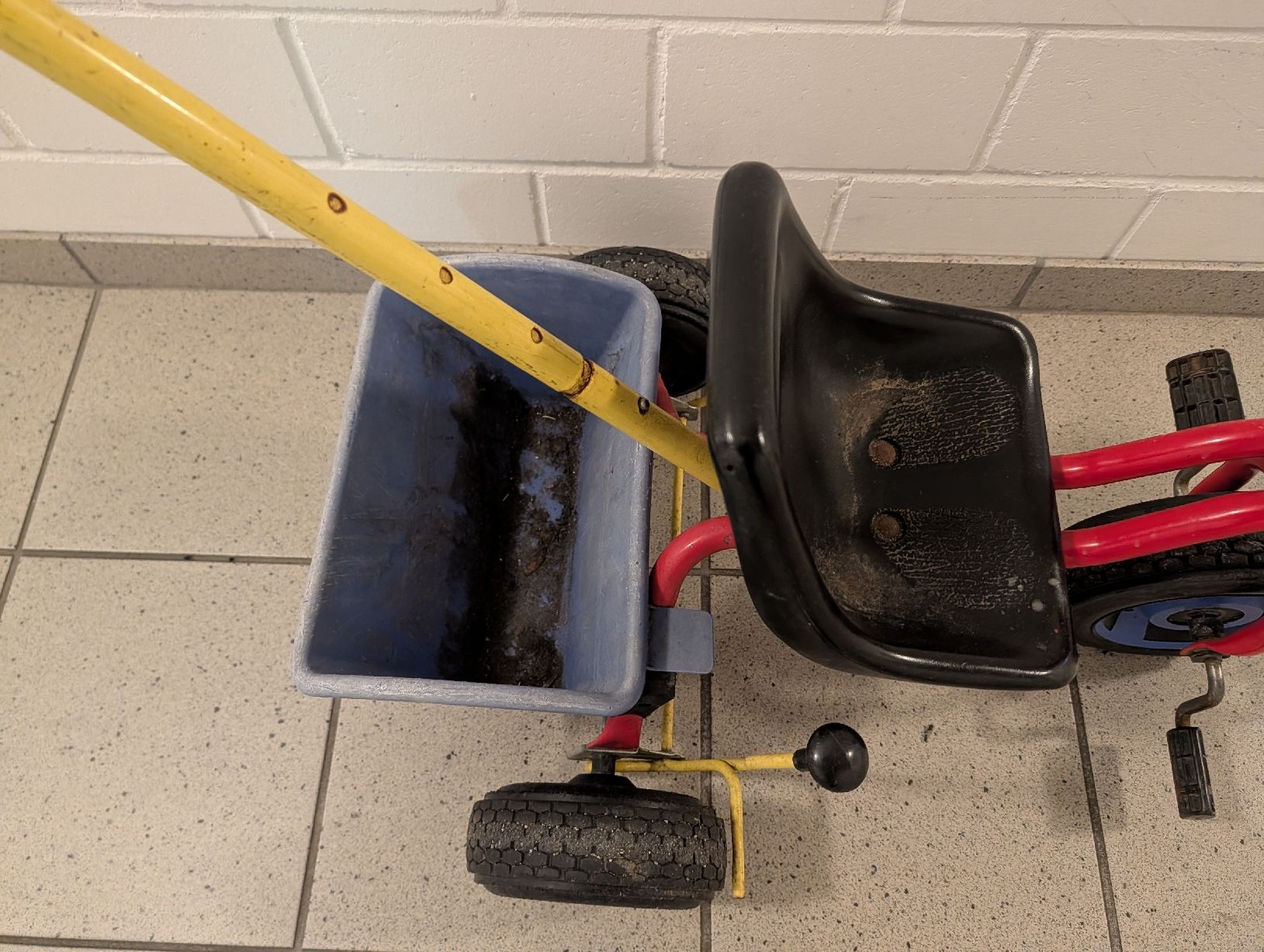 Veicoli per bambini: Dreirad mit Lenkstange – Usato da Stüsslingen venduto da mar_6rh2 1