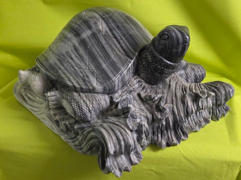 Sculture & Statue: Massive Schildkröte aus Marmor – Nuovo (secondo la descrizione) da Roggliswil venduto da Mabelco 2