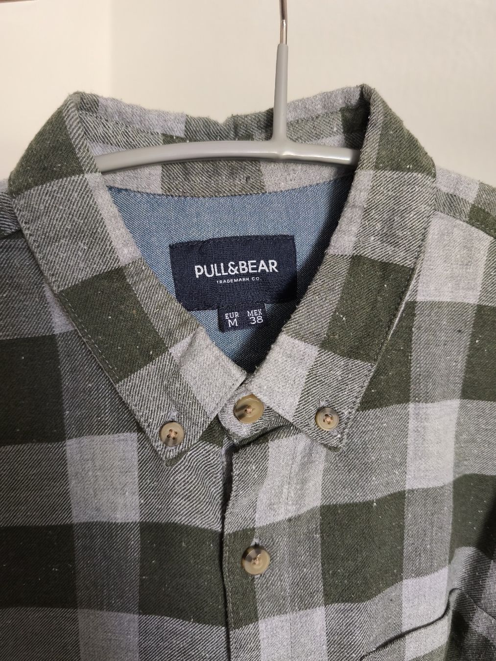 Pull&Bear Camicie: Pull&Bear shirt, green and grey, size M – Usato da Zürich venduto da nir_n9jc 2