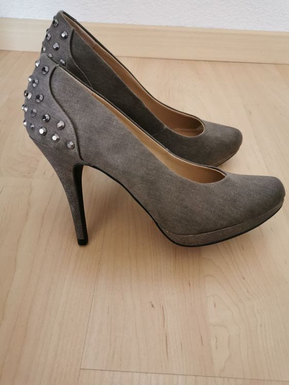 Graceland Scarpe da donna: Graceland Pumps Khaki Gr. 40 – Nuovo (secondo la descrizione) da Aarau venduto da Obdulia 1