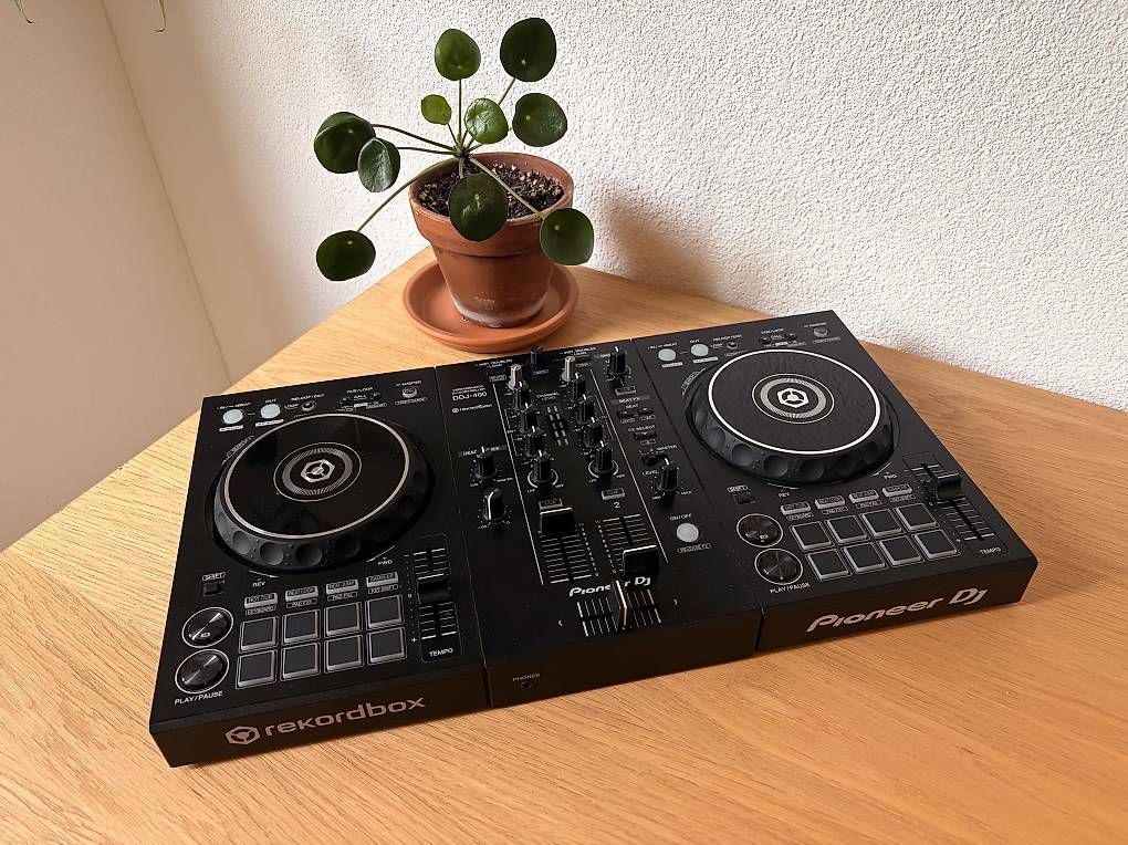 Platines de mixage: Pioneer DDJ-400 DJ-Controller – D'occasion à Winterthur par sto_n6lj