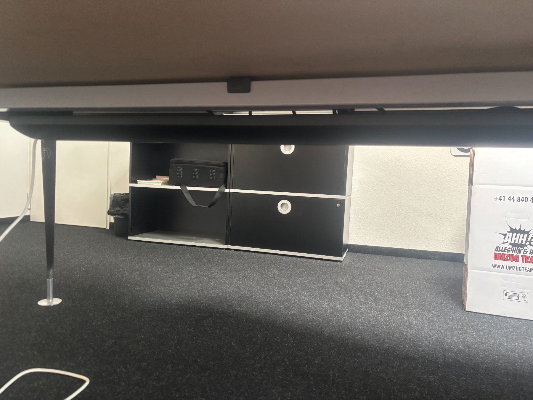 Tavoli: Conference Table large in wood – Usato da Roveredo GR venduto da dswiss 4