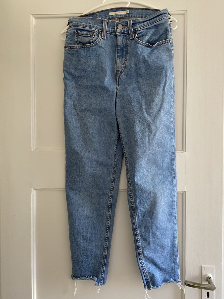 Levi's Jeans: Levi‘s Mom Jeans Gr. 25 – Usato da Bern venduto da Liv_45nl