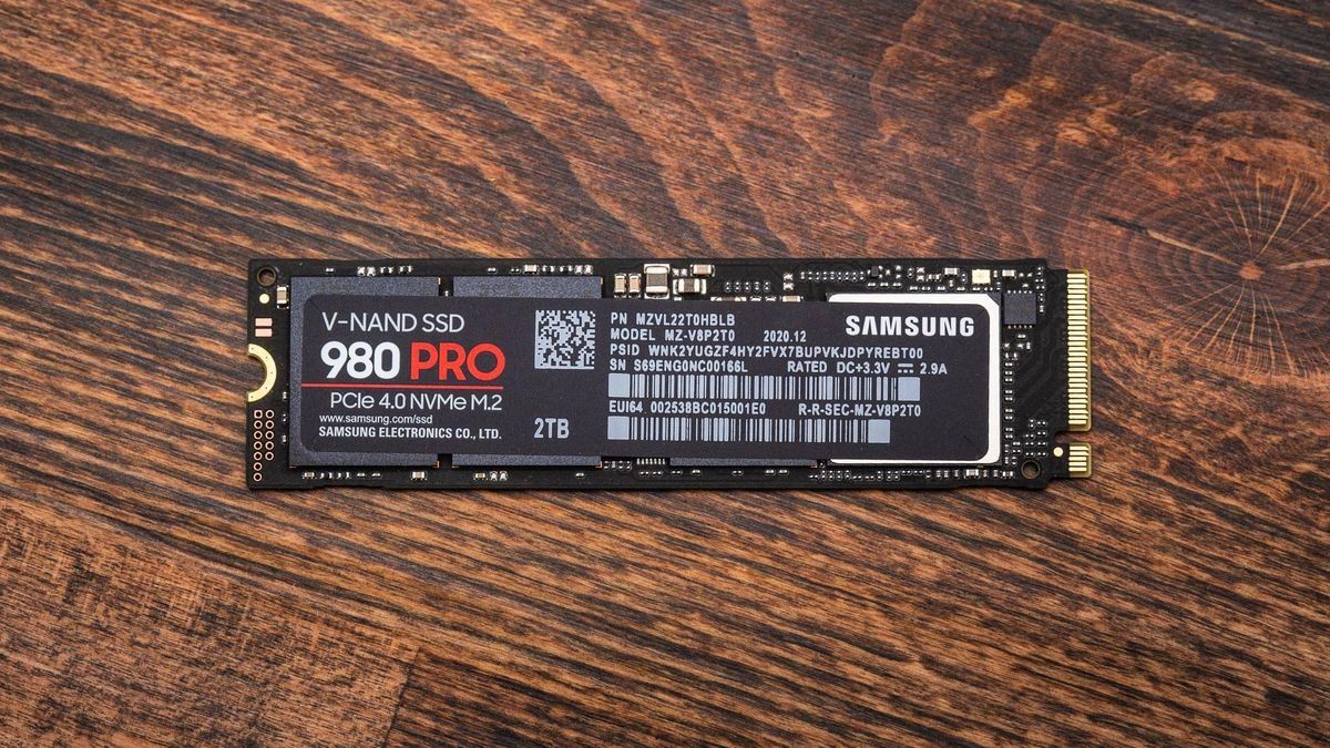 Samsung Disques durs: Samsung 980 Pro M.2 NVMe SSD 2 TB – D'occasion à Aathal-Seegräben par astolp
