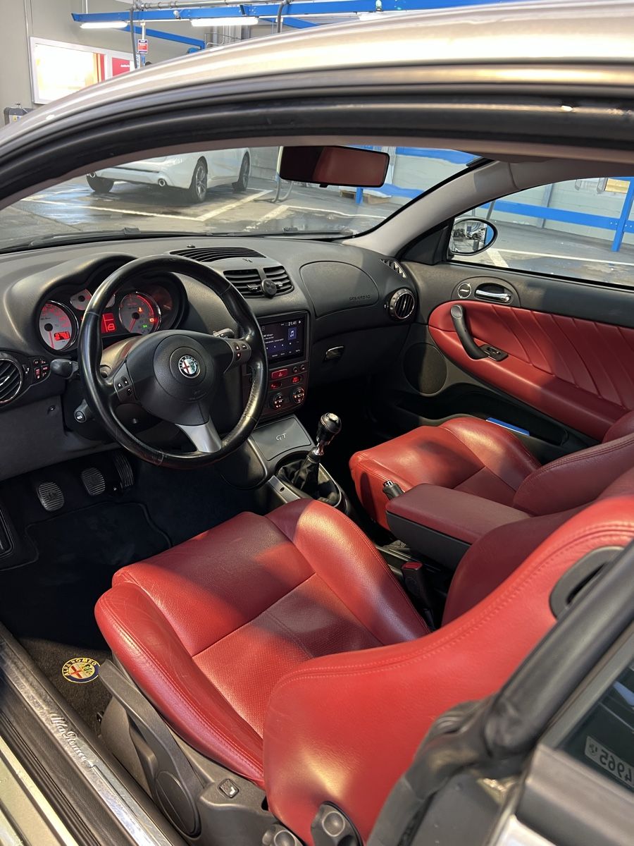 Alfa Romeo Autos: Alfa Romeo GT 1.9 JTD – D'occasion à Chur par Gio7013 5
