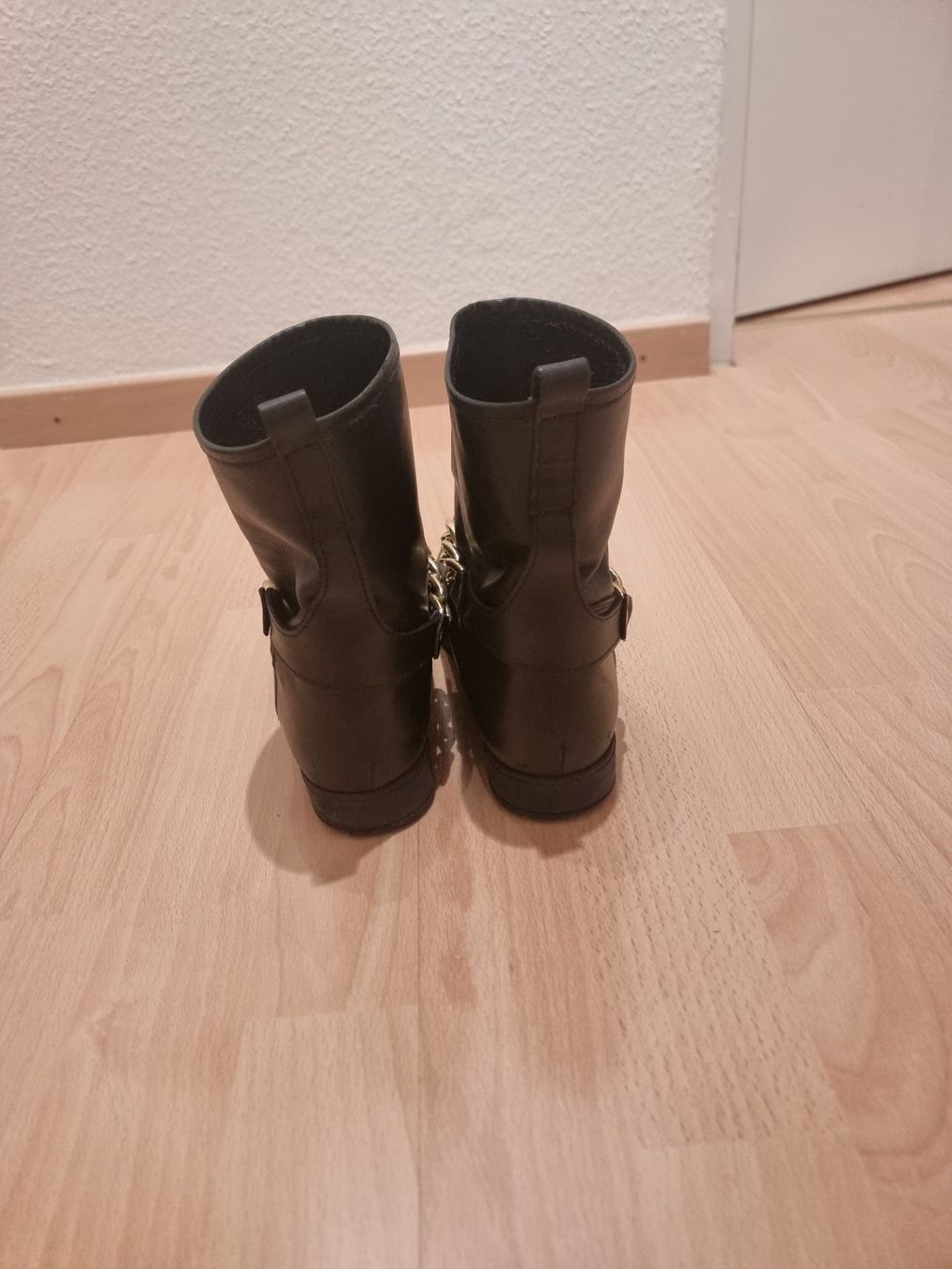 Chaussures femmes: Stiefelette – D'occasion à Affoltern am Albis par Ebruli89 2
