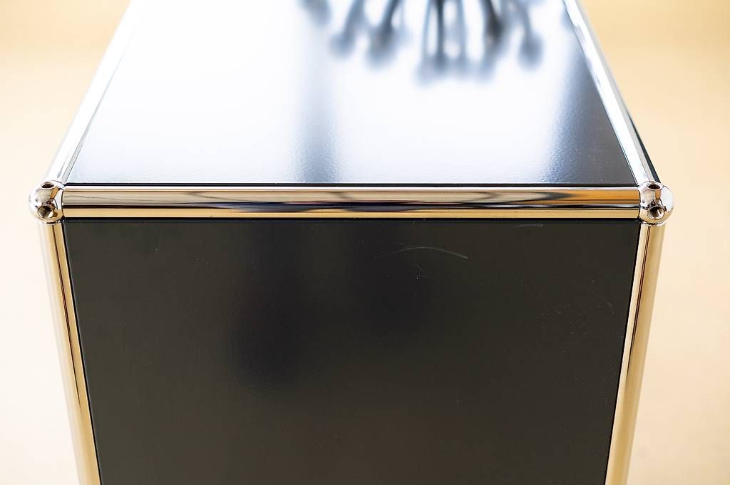 USM Scaffali: USM Sideboard in Anthrazitgrau, neuwertig! – Usato da Meinisberg venduto da atelier_TILIJA 6