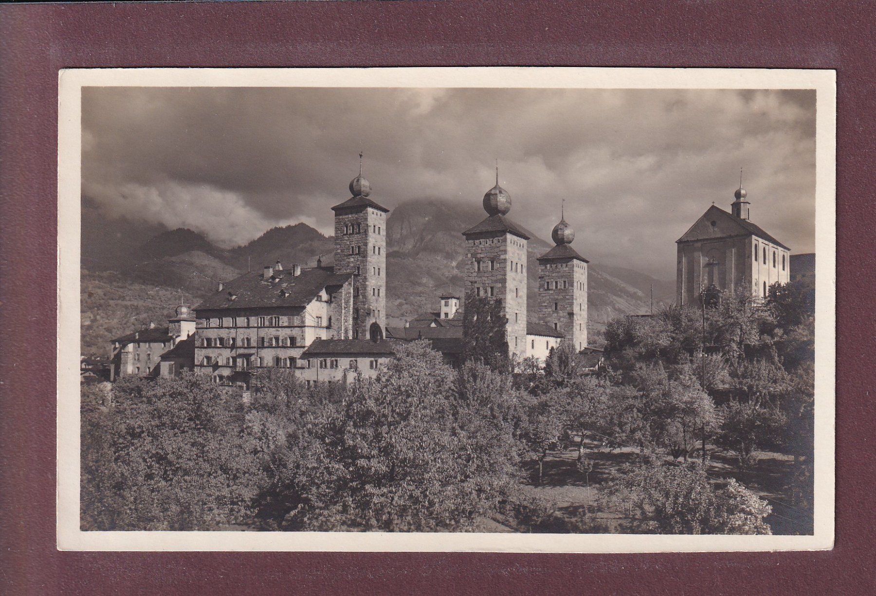 Cartes postales: BRIG - Stockalper Schloss – D'occasion à Pully par nicecards