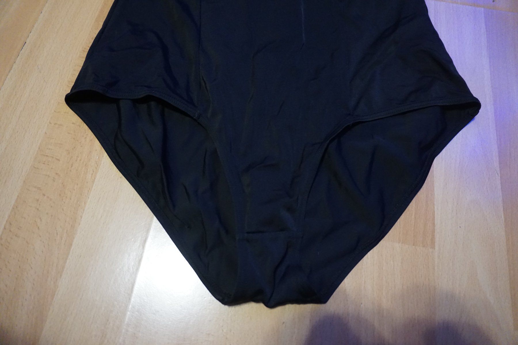 Maddison Costumi da bagno & Bikini: Schwarzer Badeanzug von Maddison, Grösse 46 – Usato da Zürich venduto da einalemjena 1