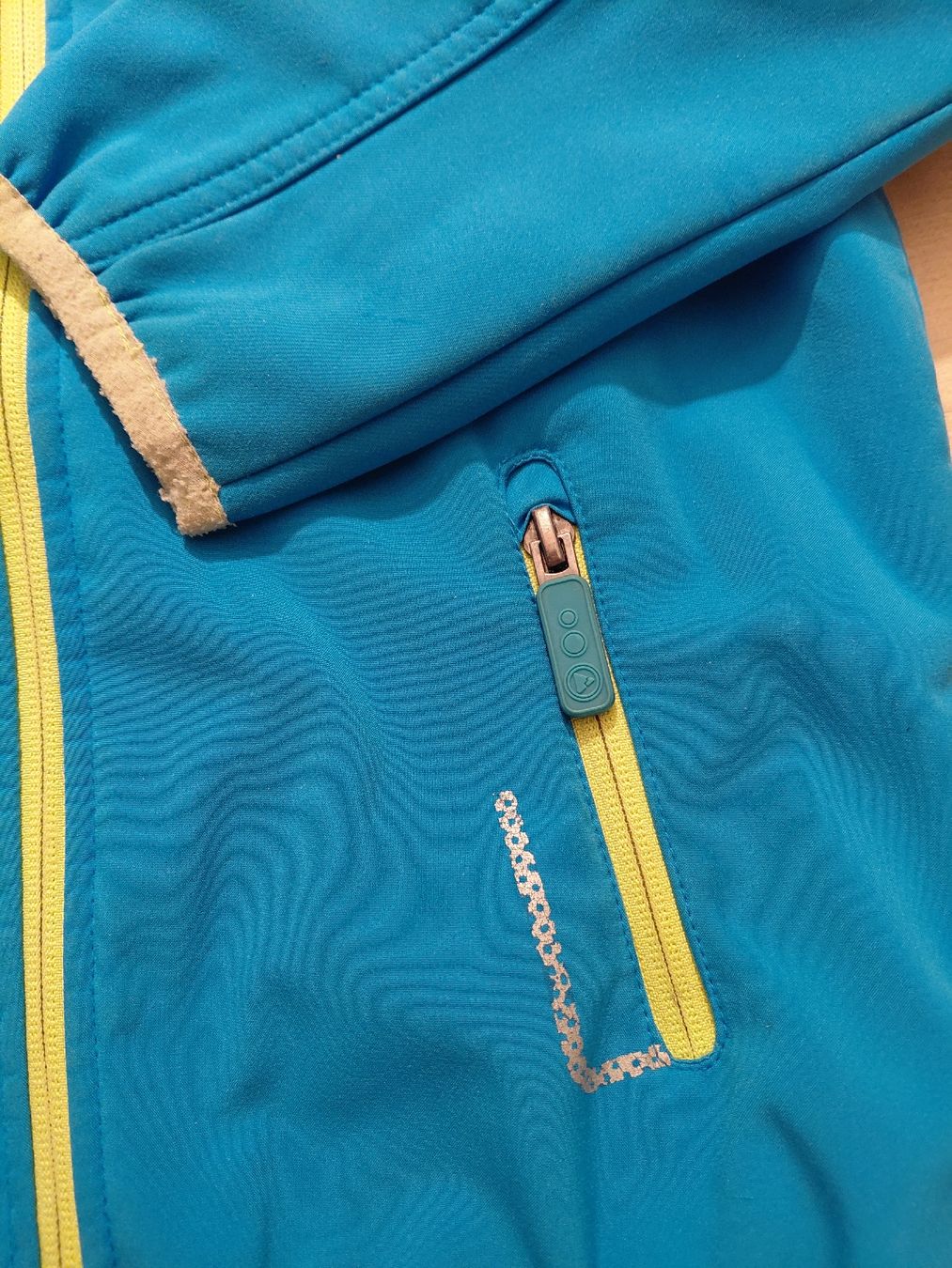 Jacken & Mäntel: Jacke Grösse 122 – Gebraucht aus Grenchen von fabai 3