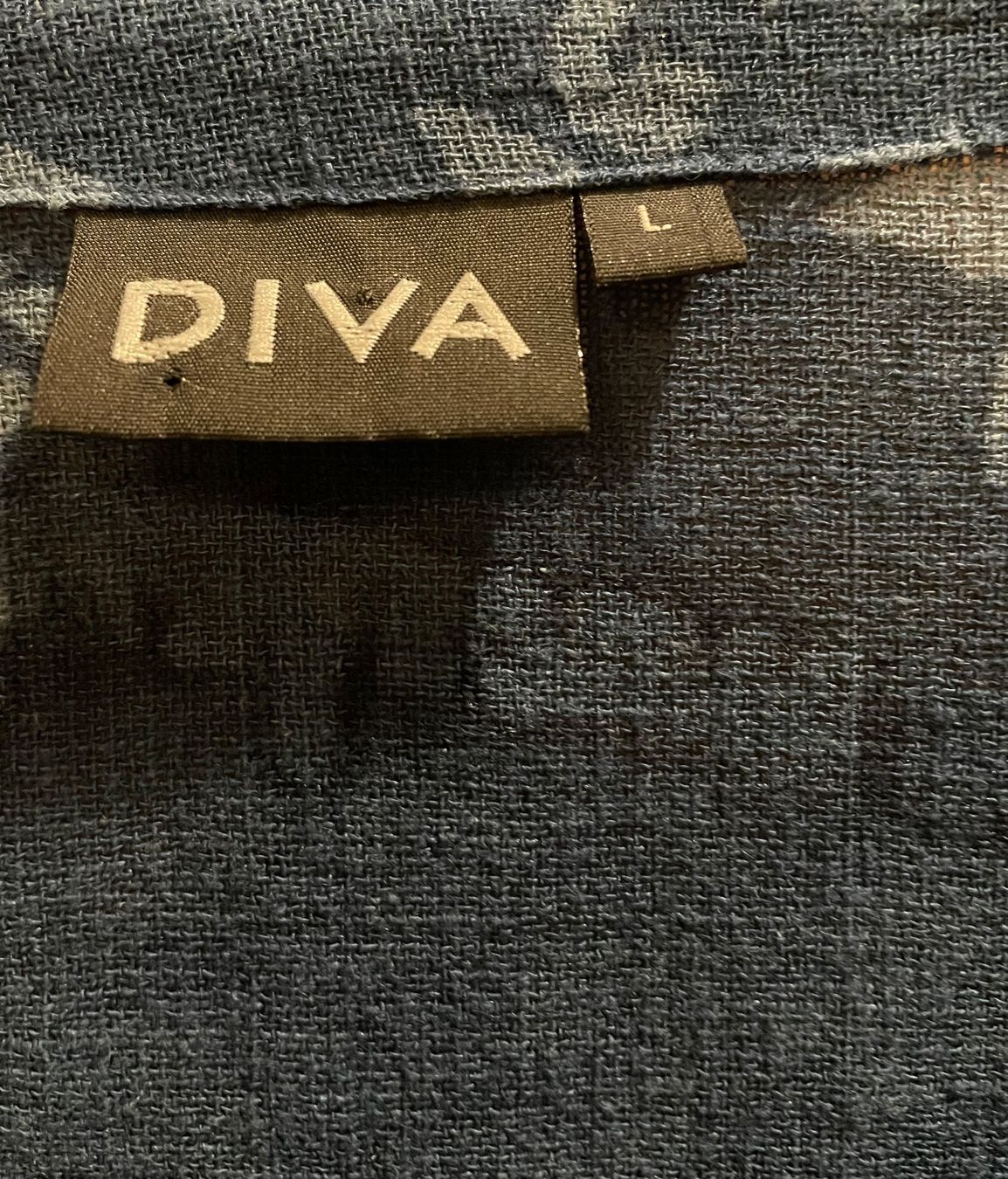 Blusen: Bluse von DIVA, Grösse 42/44, dunkelblau mit Blumenmuster – Gebraucht aus Uster von jelk 3