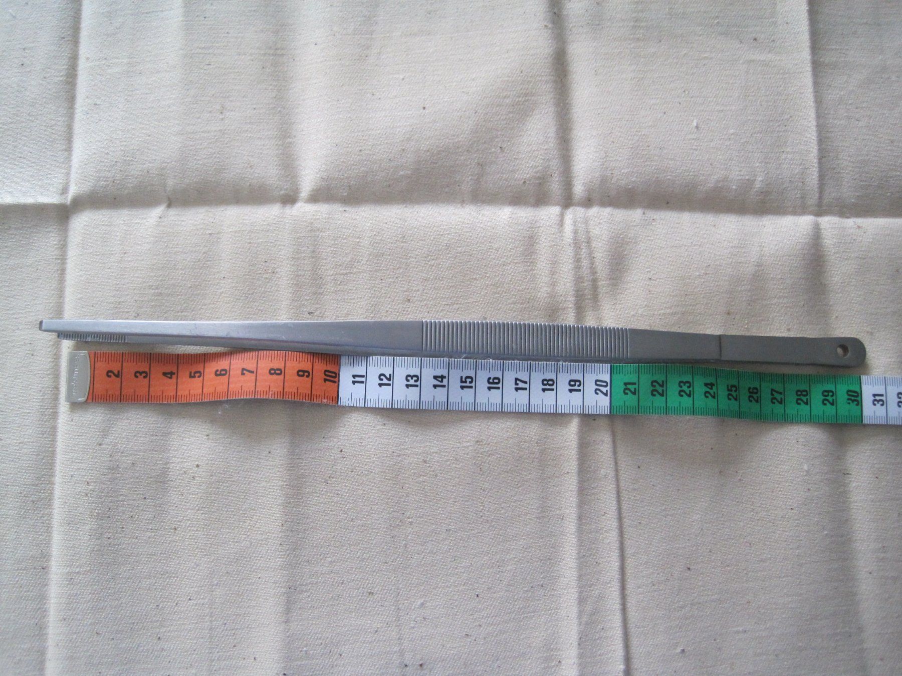 Alle Werkzeuge: Grosse Pinzette 30 cm lang – Gebraucht aus Schachen LU von moepsli5
