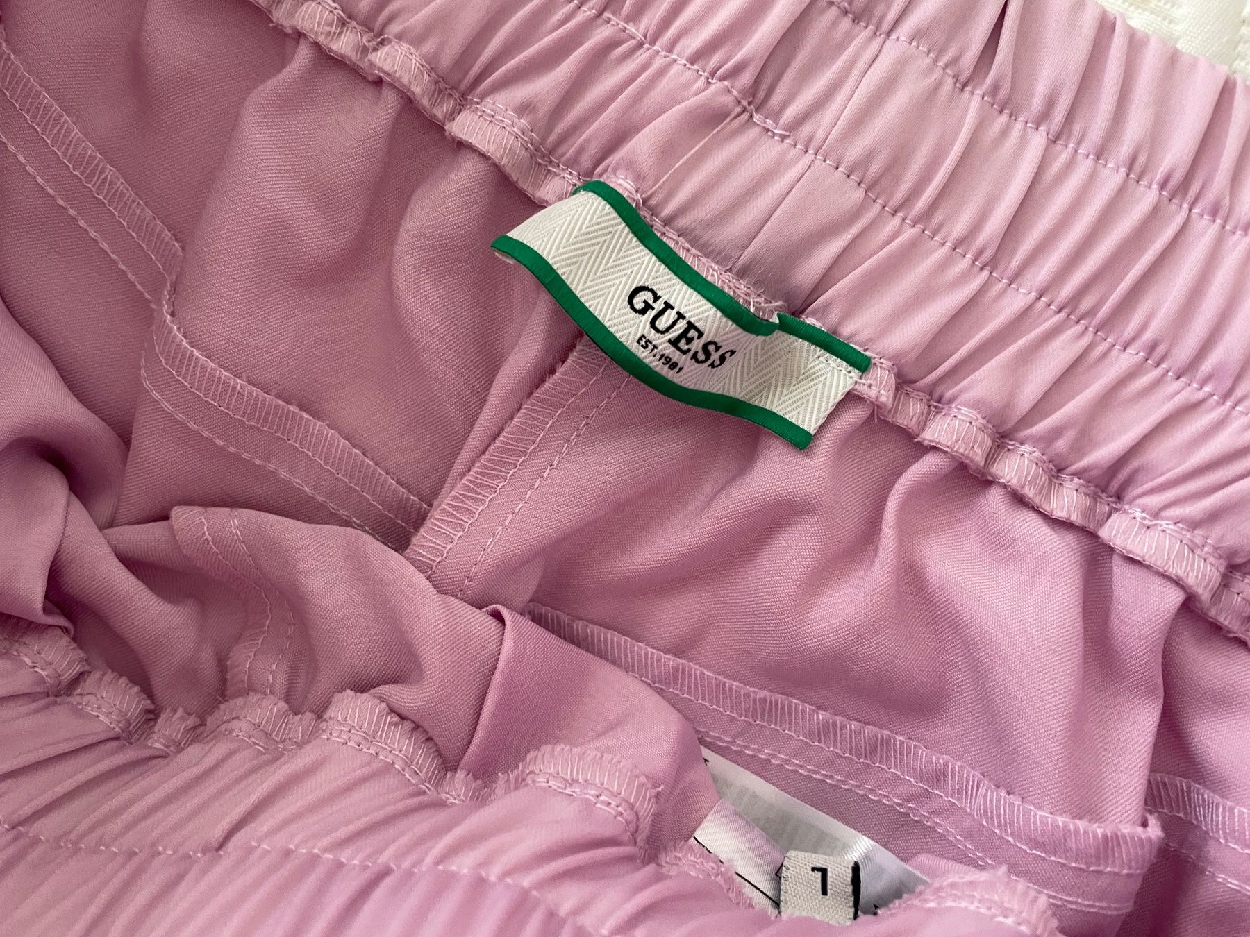 Pantaloni: Guess Jogginghose Gr. L – Nuovo (secondo la descrizione) da Embrach venduto da mel20 3