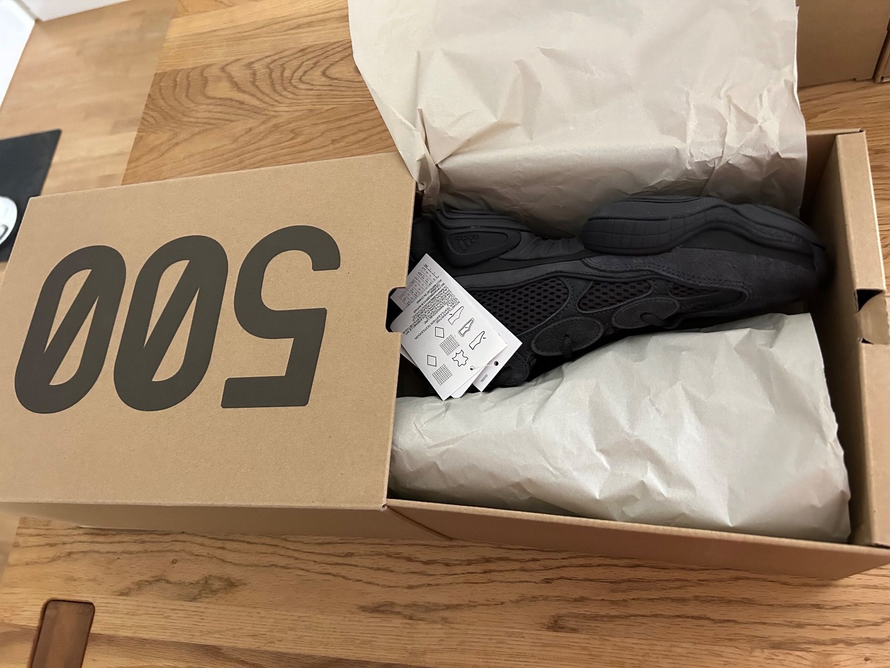 Adidas Herrenschuhe: adidas Yeezy 500 Utility Black – Neu und originalverpackt aus Neftenbach von Vespa796 5